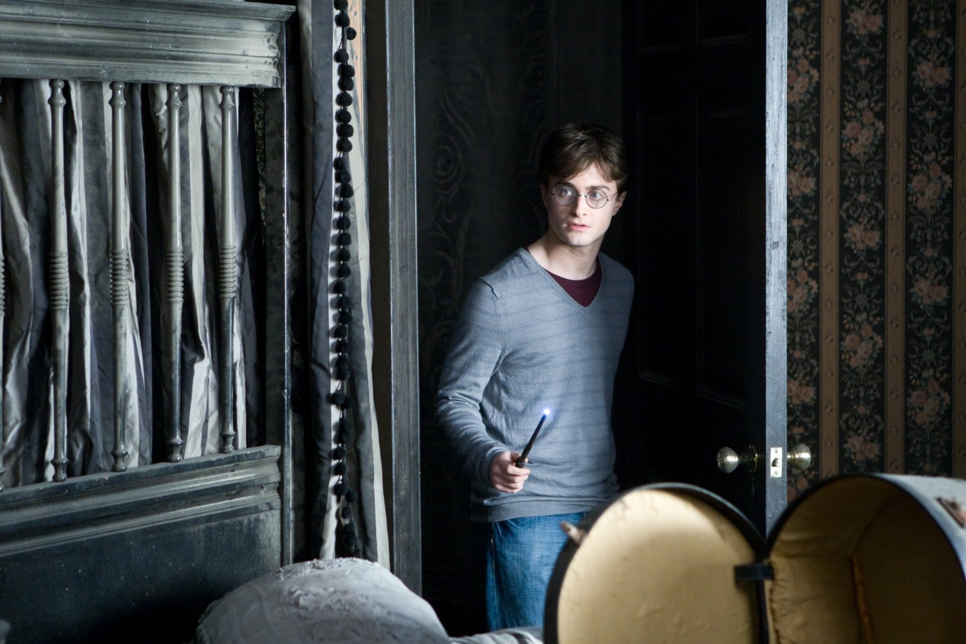 Download Harry Potter Movie Harry Potter And The Deathly Hallows: Part 1 HD Wallpaper