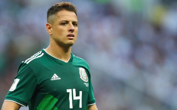 Mexican soccer Javier Hernandez Sports HD Desktop Wallpaper | Background Image