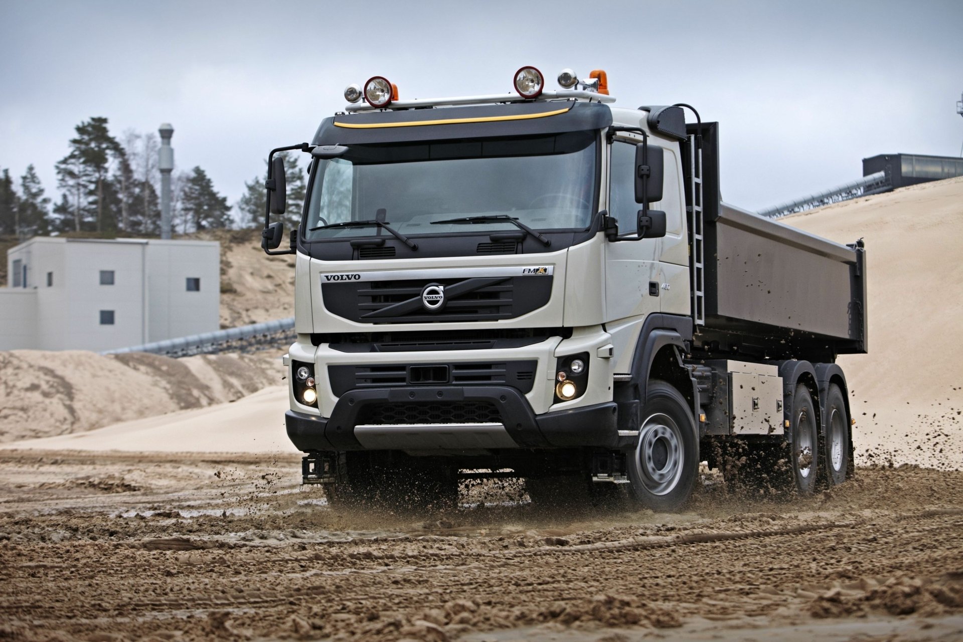 VOLVO FMX 8x4 dump truck, VOLVO FMX 8x4 dump truck