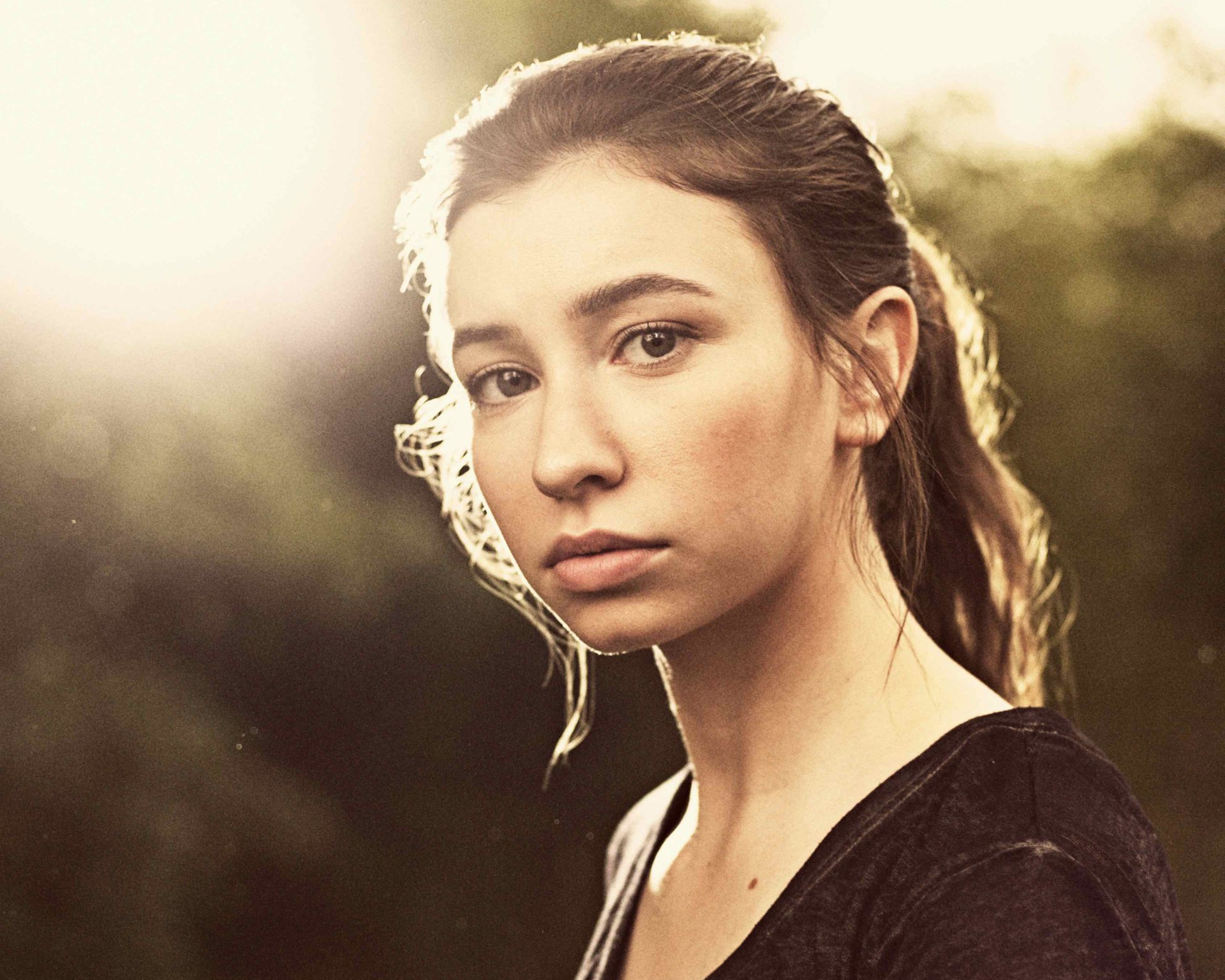 Download Enid (The Walking Dead) Katelyn Nacon TV Show The Walking Dead HD Wallpaper