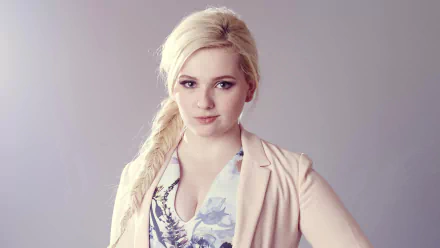 Celebrity Abigail Breslin HD Desktop Wallpaper | Background Image
