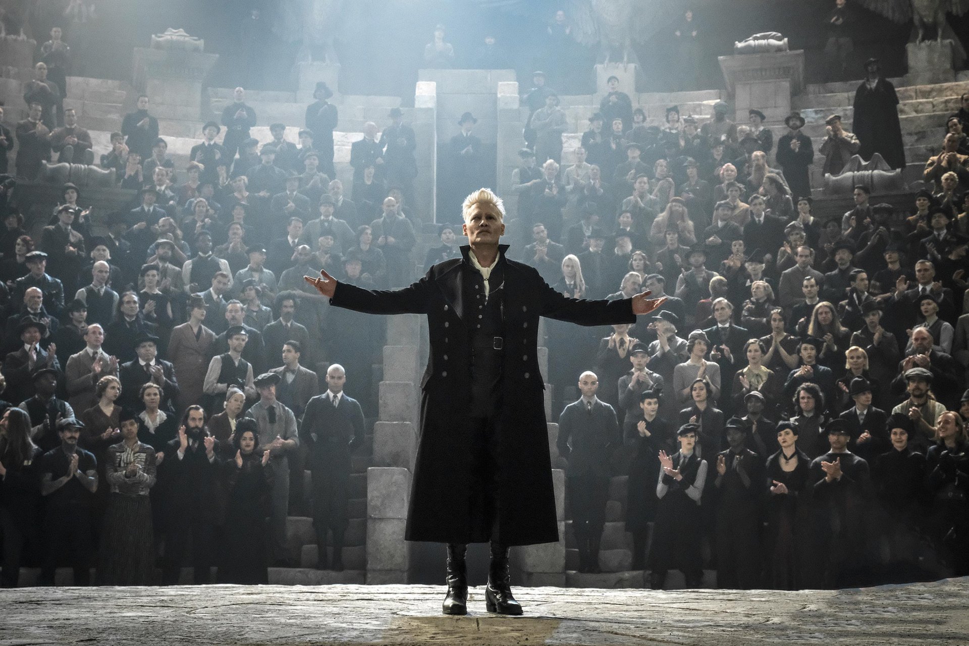 Download Johnny Depp Movie Fantastic Beasts: The Crimes Of Grindelwald HD Wallpaper