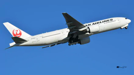  JA709J Japan Airlines Boeing 777-246(ER) Over Sydney Airport