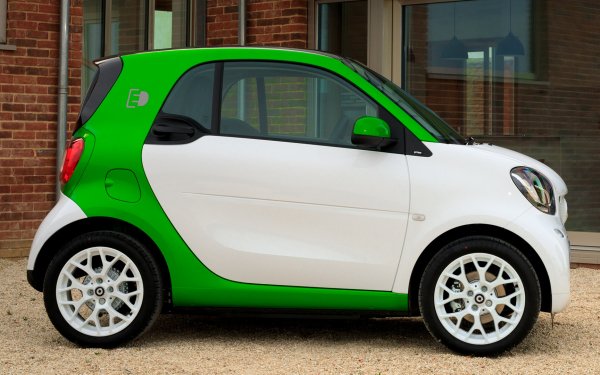 Vehicles Smart Fortwo Electric Car Hatchback Car HD Wallpaper | Background Image