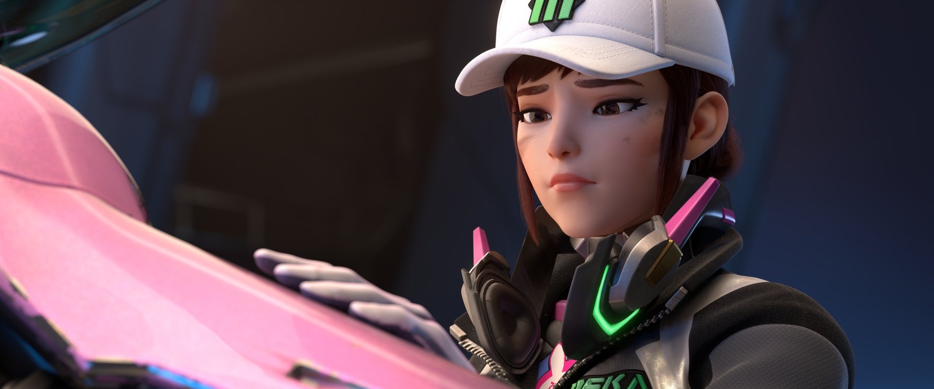 Close-up 4K Ultra HD PC wallpaper of D.Va from Overwatch, showcasing her focused expression and signature gaming headset in a detailed video game scene.