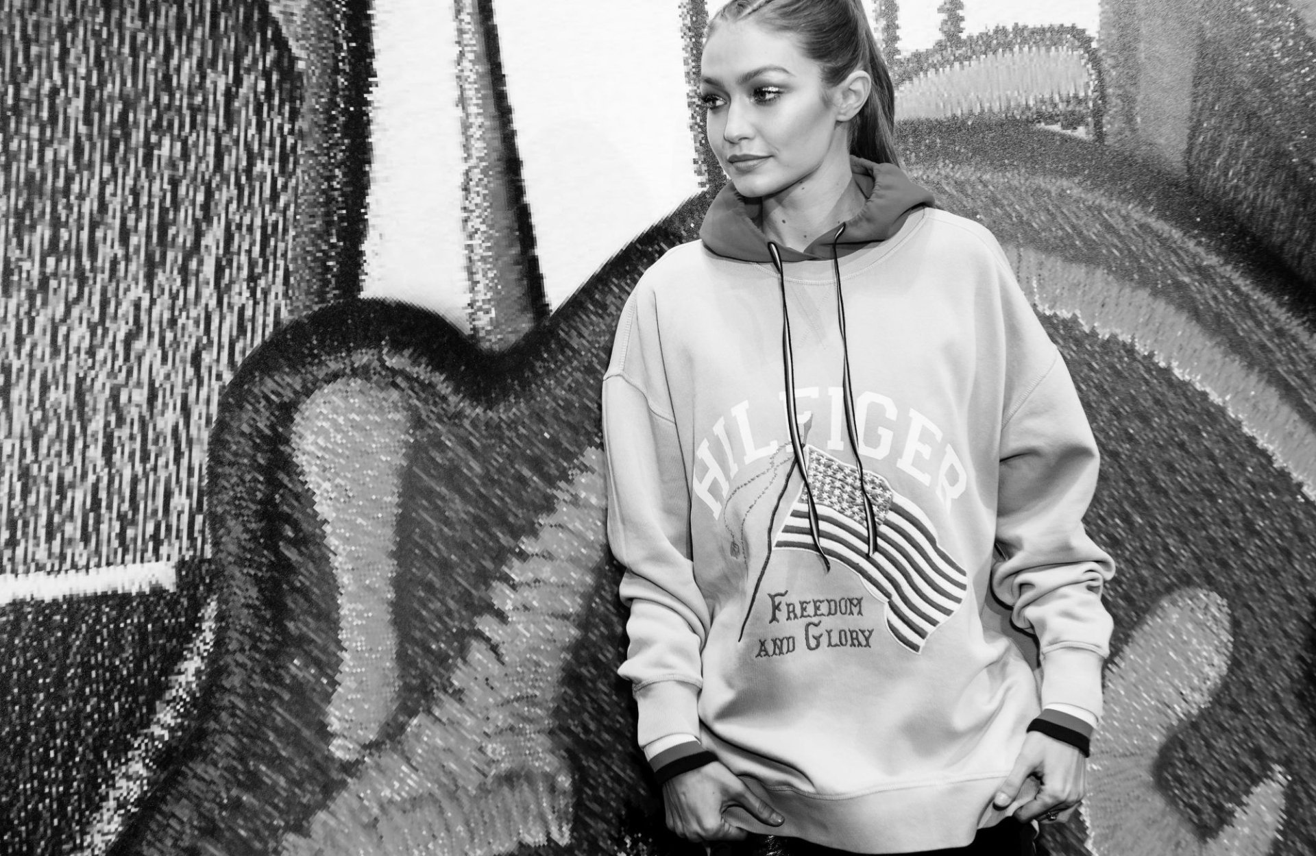 Download American Model Black & White Celebrity Gigi Hadid HD Wallpaper