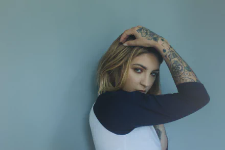 stare blonde tattoo music Julia Michaels HD Desktop Wallpaper | Background Image