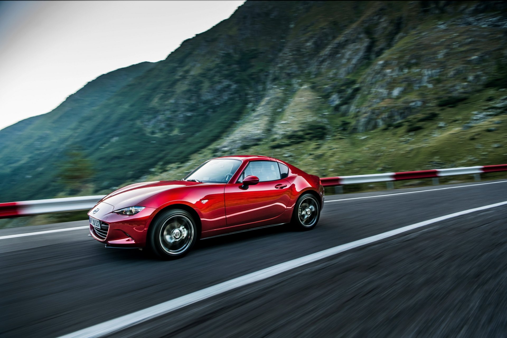 Download Car Mazda Vehicle Mazda MX-5 4k Ultra HD Wallpaper