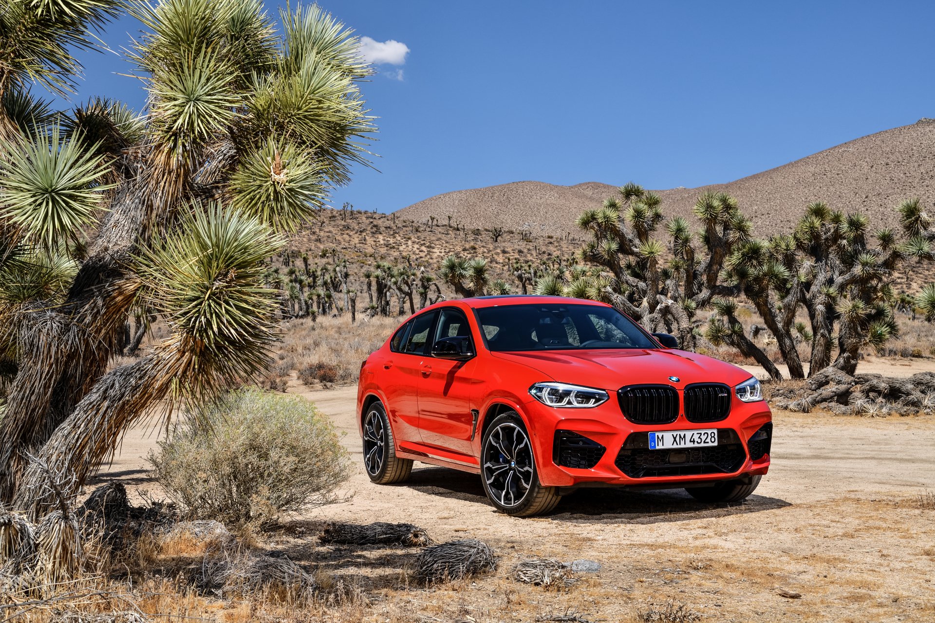 Download SUV Car BMW Vehicle BMW X4 4k Ultra HD Wallpaper