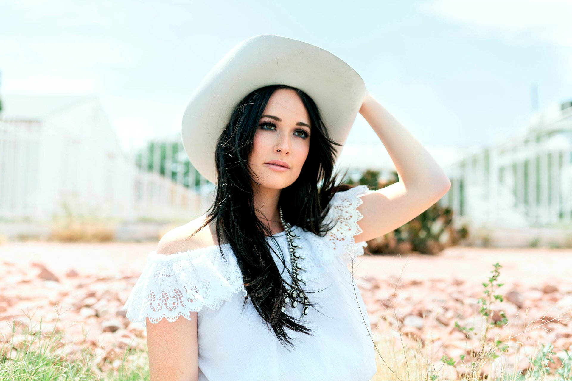 Kacey Musgraves HD Wallpaper | Background Image | 2700x1800