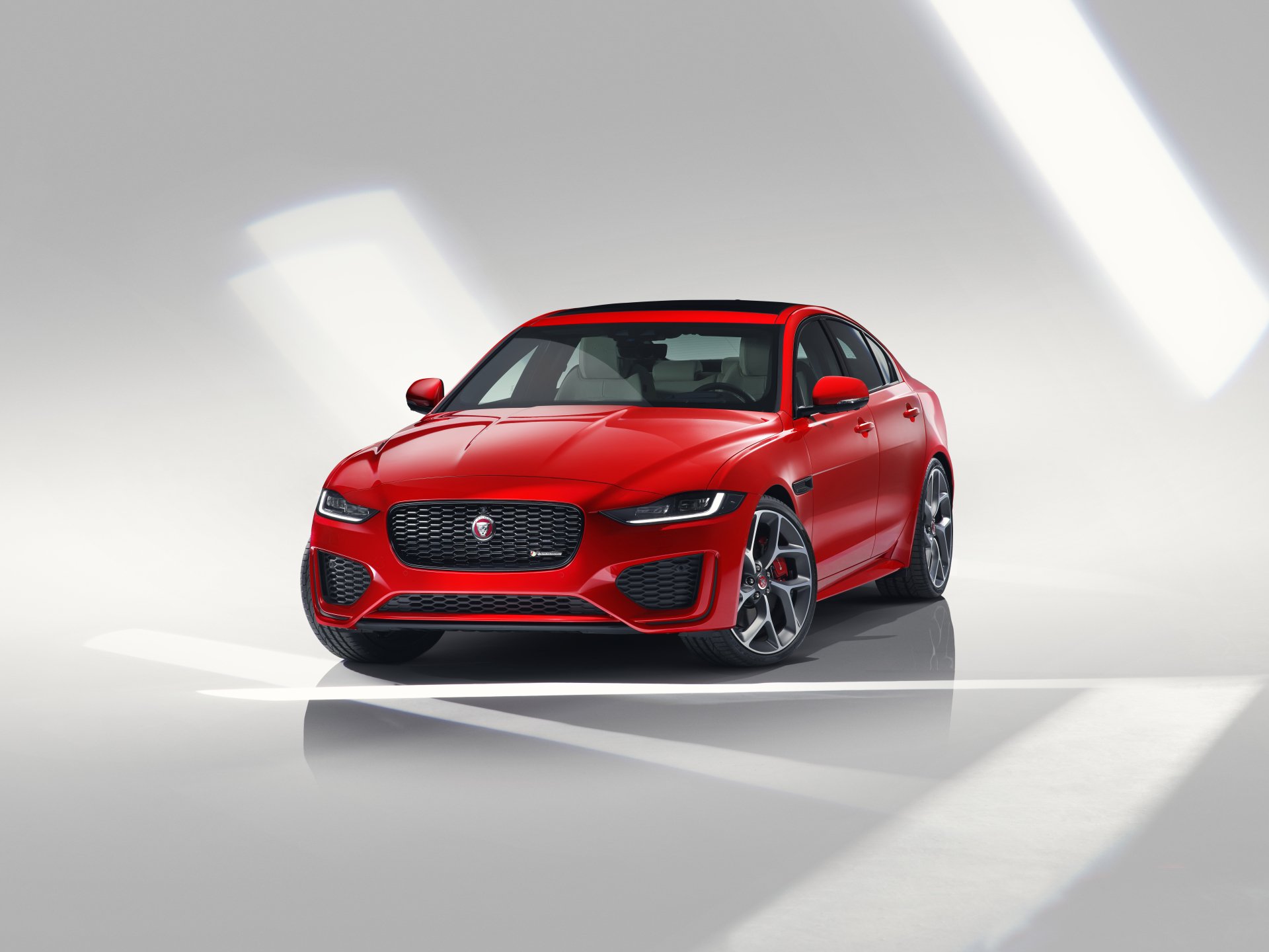 Red Jaguar Car Wallpaper Hd